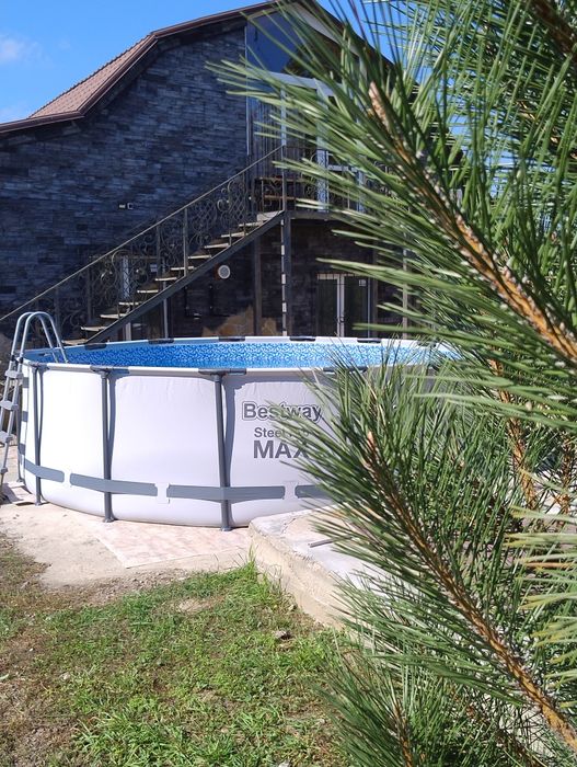 Баня на дровах в Одессе, бассейн, дубовые веники