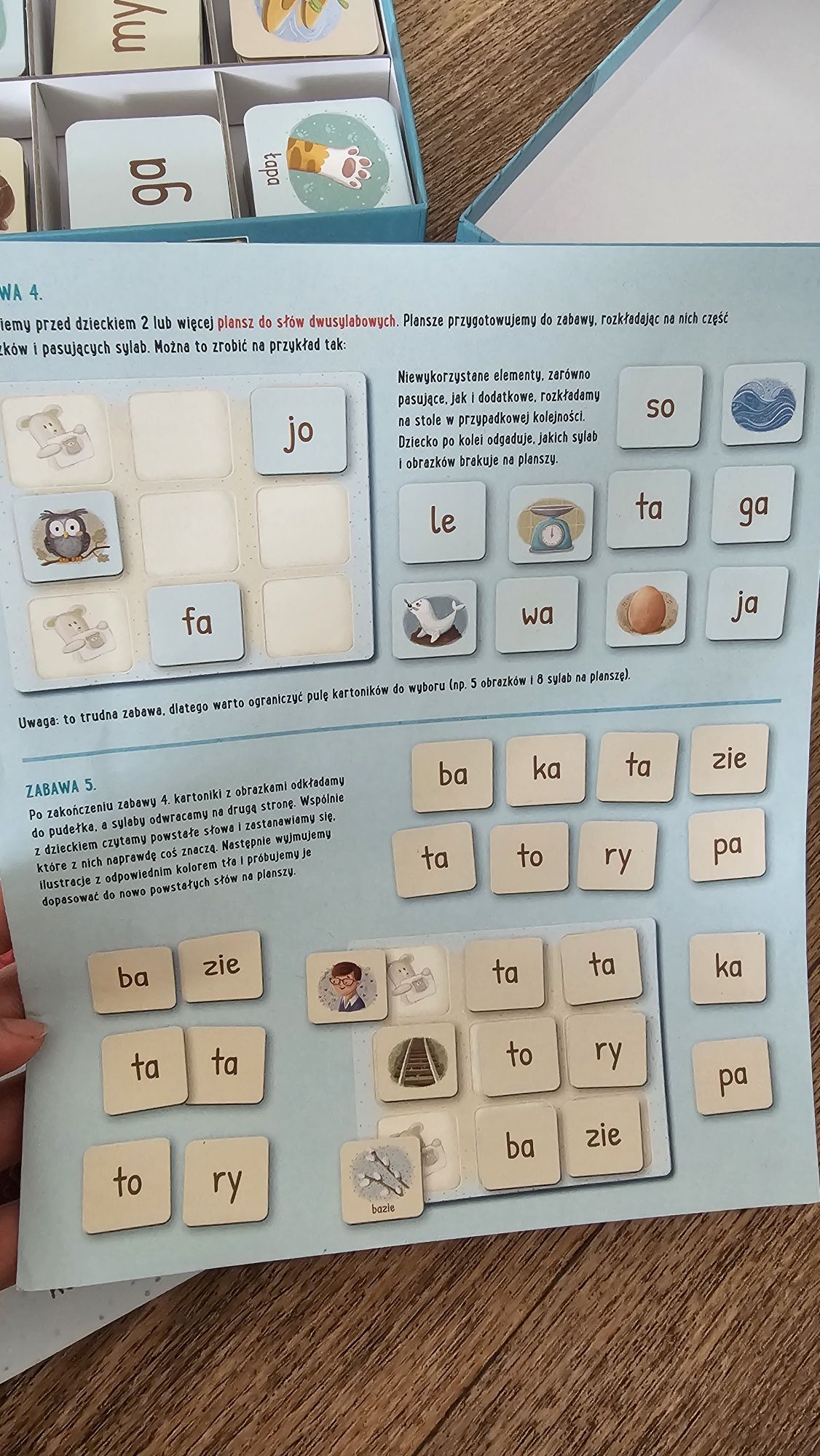 Gra edukacyjna feluś i gucio grają w sylaby , nauka czytania
