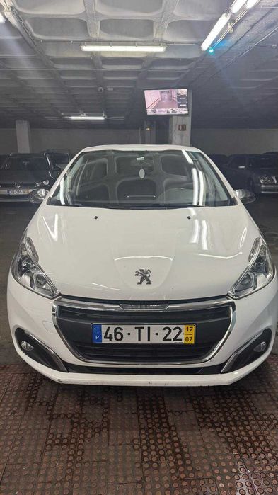 Peugeot 208 1.6 TDI Blue HDi Style Branco