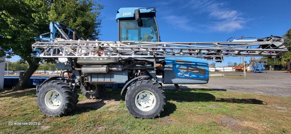 Обприскувач самохідний харді альфа 2003 р,