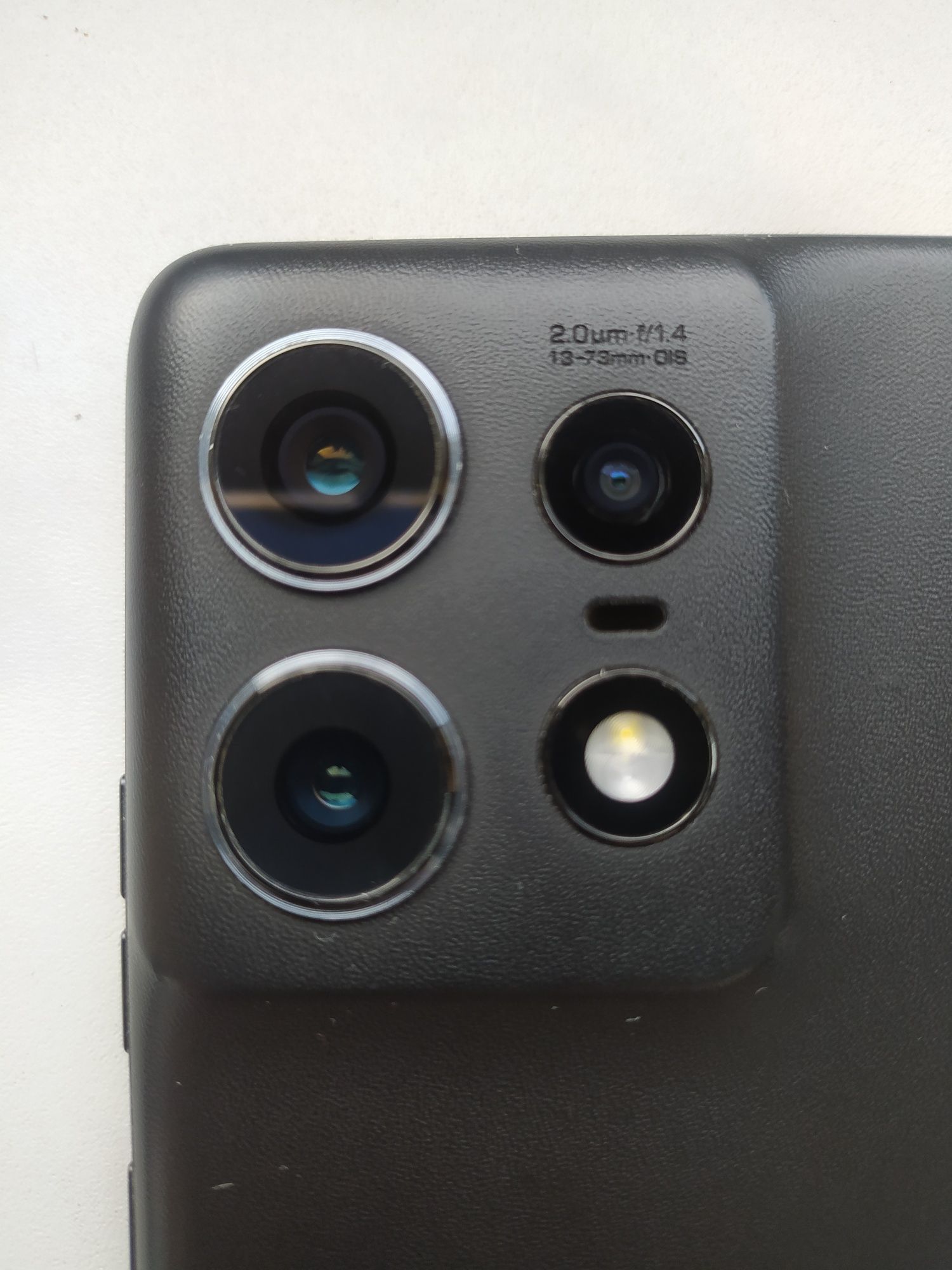 Motorola edge 50 pro 12/512