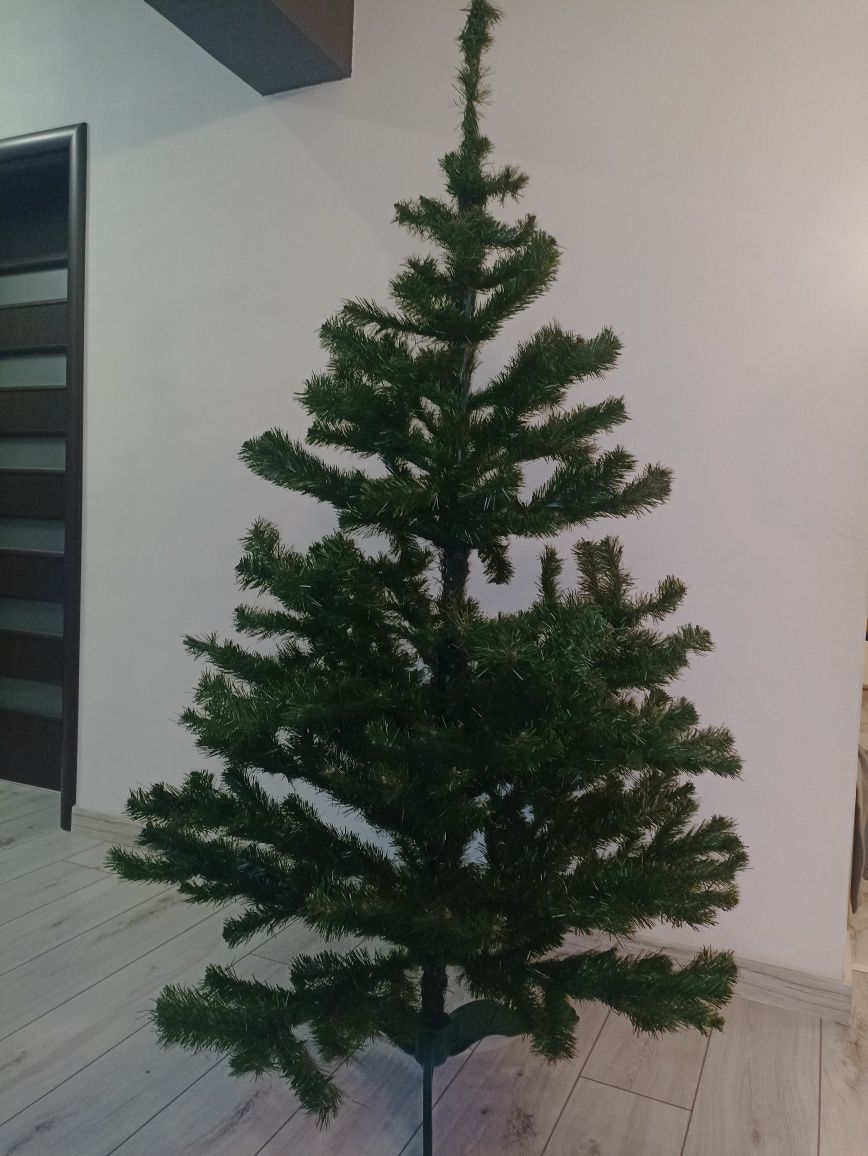 Sztuczna choinka 180 cm.