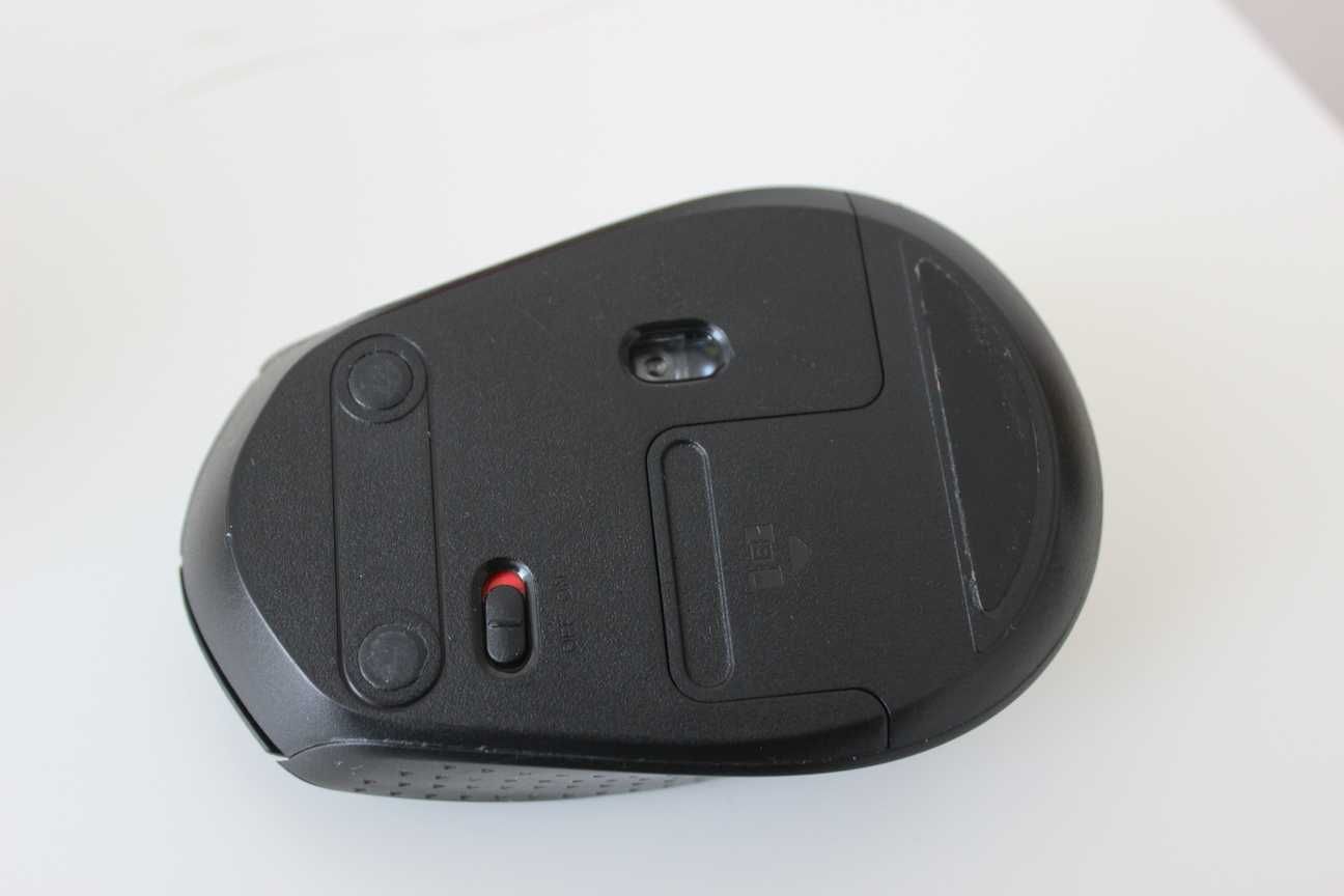 Logitech M330 Silent Plus - Myszka bezprzewodowa czarna