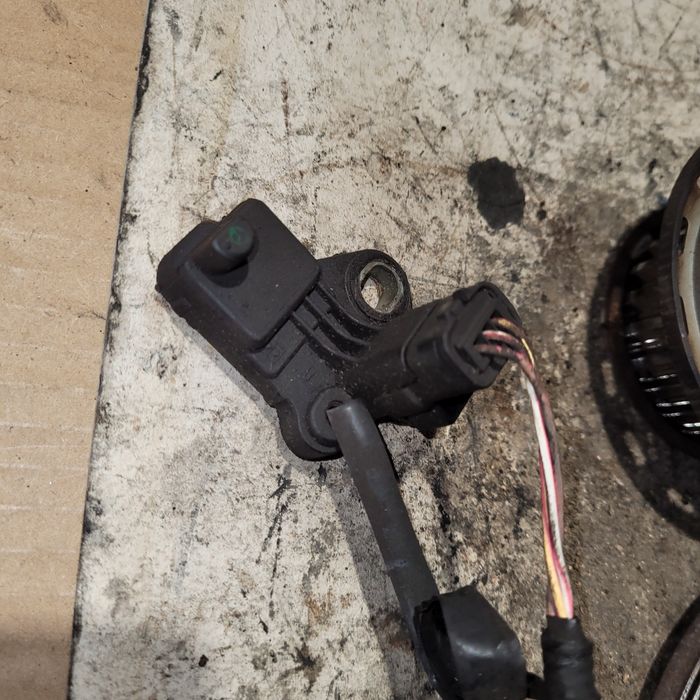 Koło pasowe wału korbowego czujnik ford focus mk2 LIFT c-max 1.6TDCI