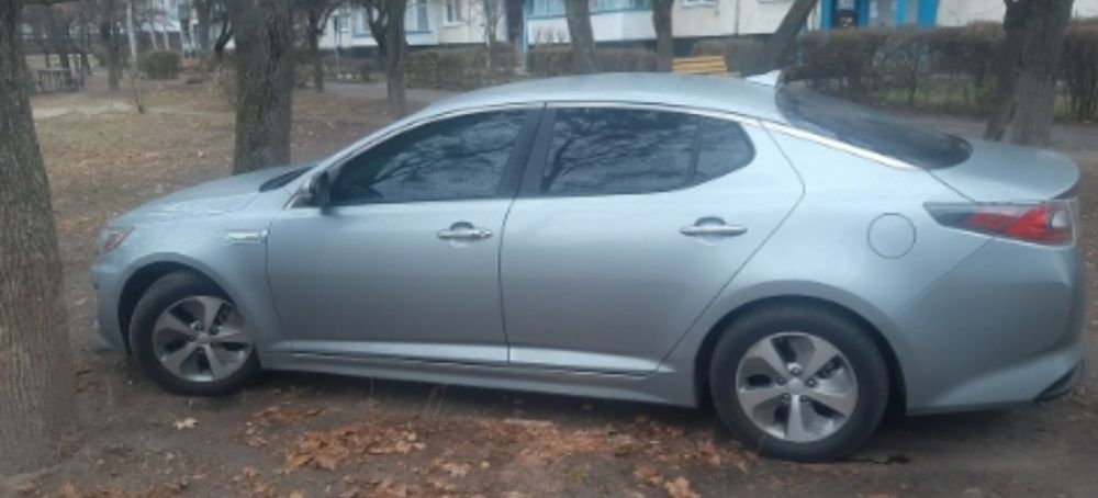 Продам киа оптима гибрид 2015 г.