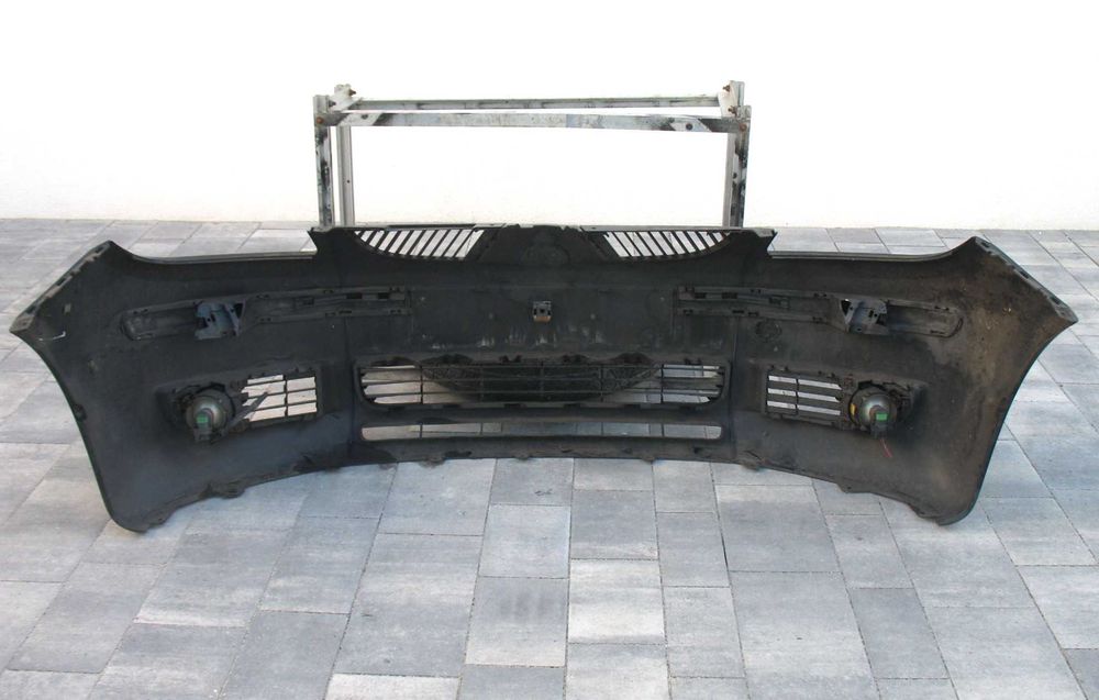 Mitsubishi Colt VI 04-08r 5 drzwi zderzak przód kompletny 51H