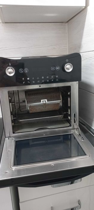 Rzadko używany, świetny piekarnik z funkcją gotowania 34/35 cm