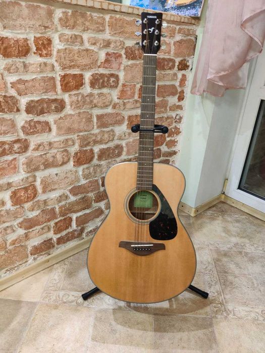 Гітара Yamaha FS800