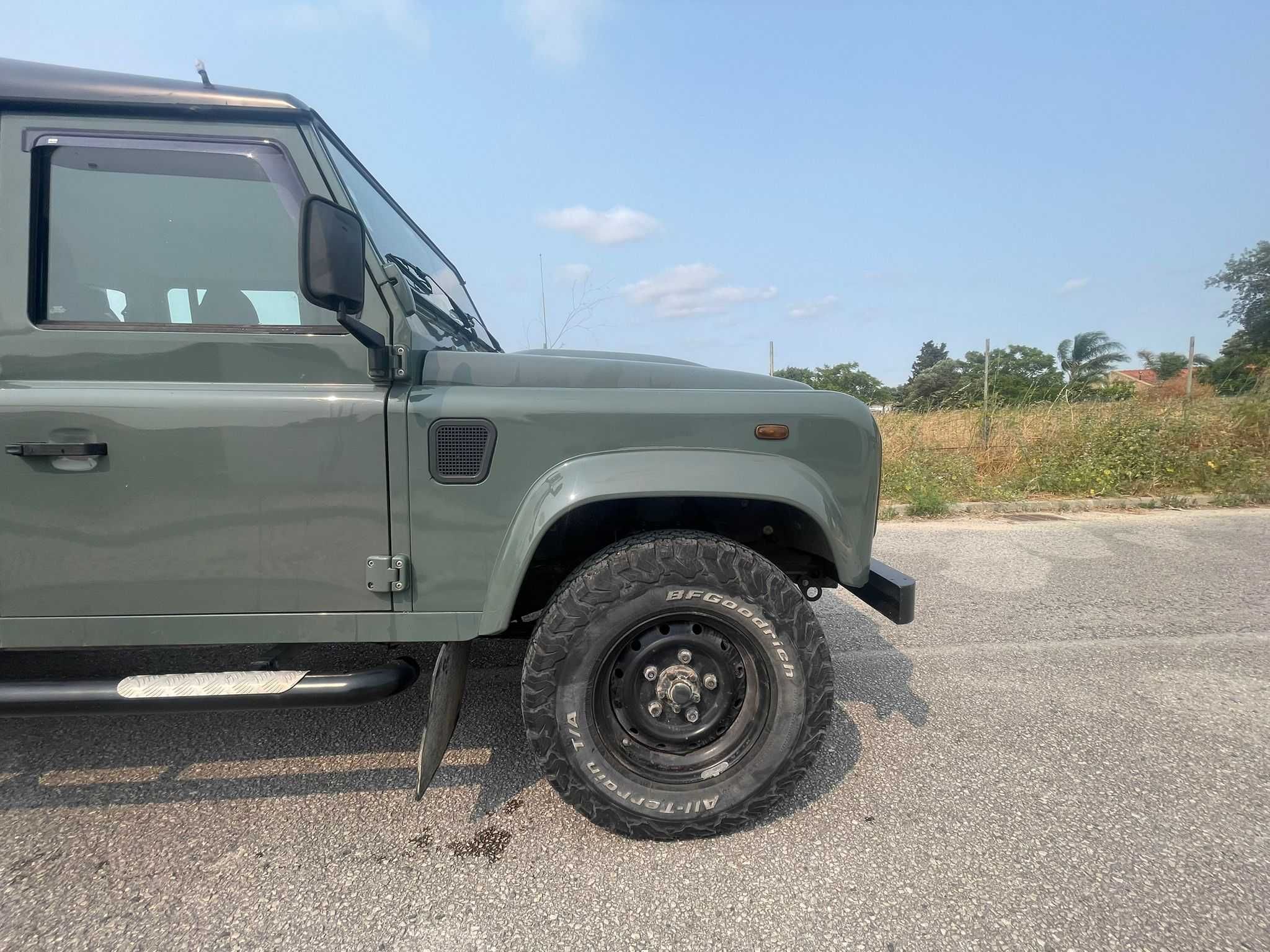 Land Rover Defender 130