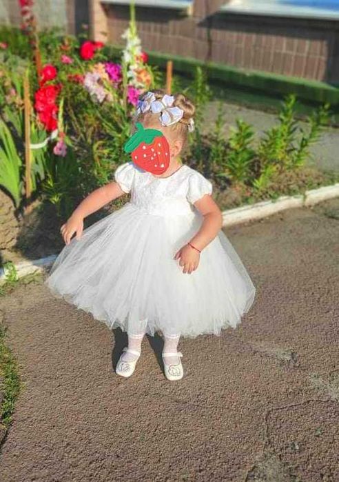 Сукня на дівчинку