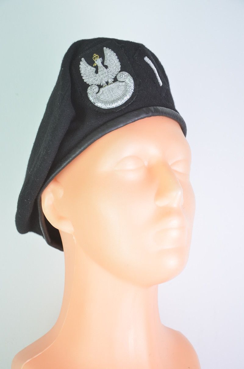 beret wojskowy z bajorkiem czarny 418/mon rozmiar 54