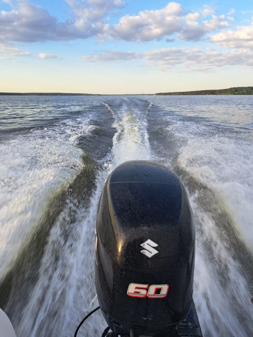 Kurs motorowodny na Patent Sternika w 1 dzień Zalew Sulejowski 440 zł