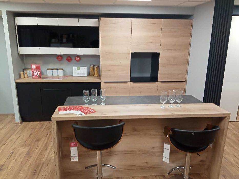 WYPRZEDAŻ EKSPOZYCJI Black Red White- Zestaw kuchenny SOLE L6