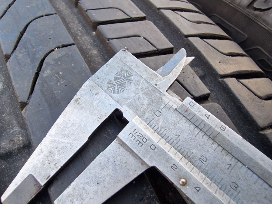 Opony Pirelli Scorpion 255 / 45 / R20 bieżnik 7mm stan bdb