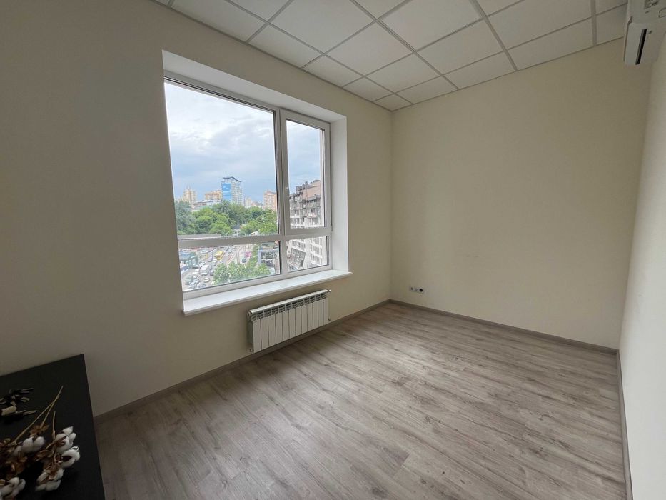 БЕЗ% Продам офіс Глибочицька 17, з ремонтом, площа 76 кв.м.
