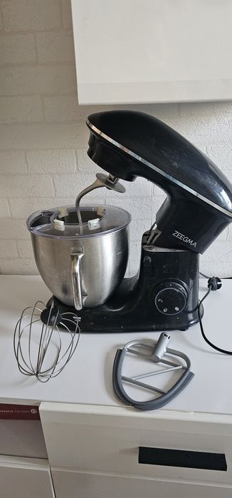 Планетарний миксер,  кухонный комбайн