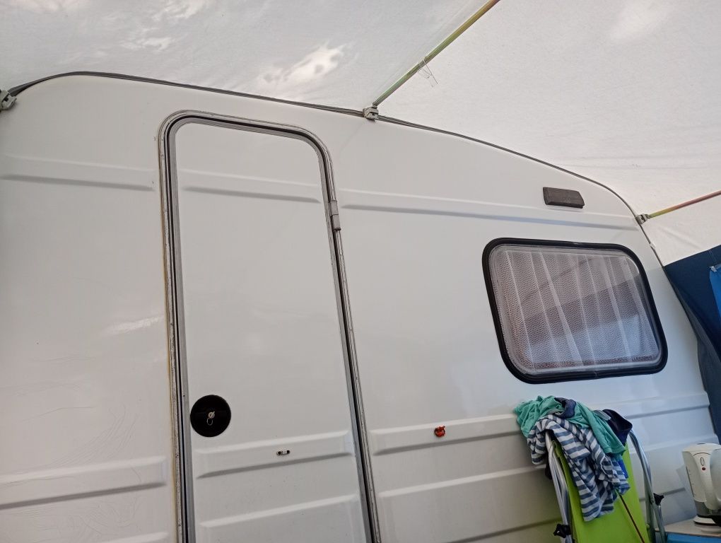 Sprzedam przyczepę kempingowa Niewiadów N 126N