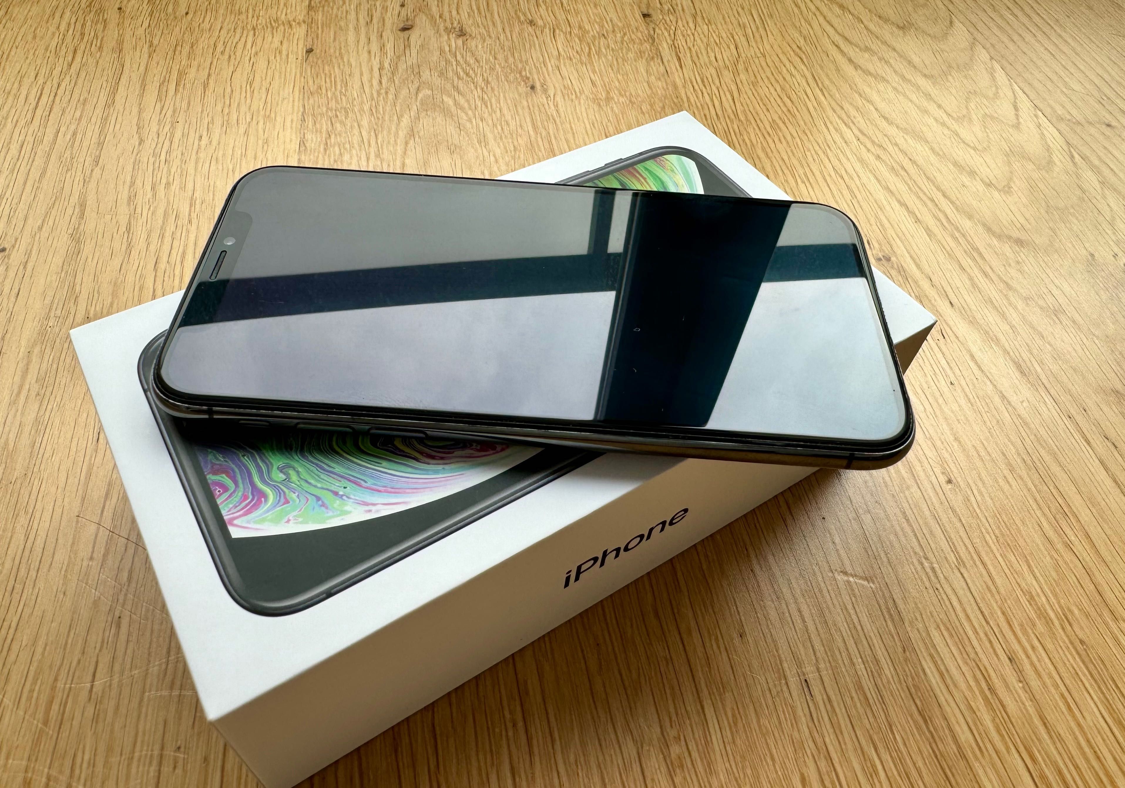 iPhone XS 64GB czarny