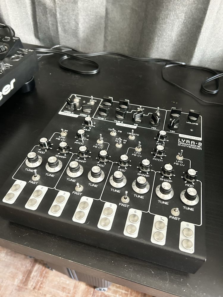Soma Lyra-8 Black