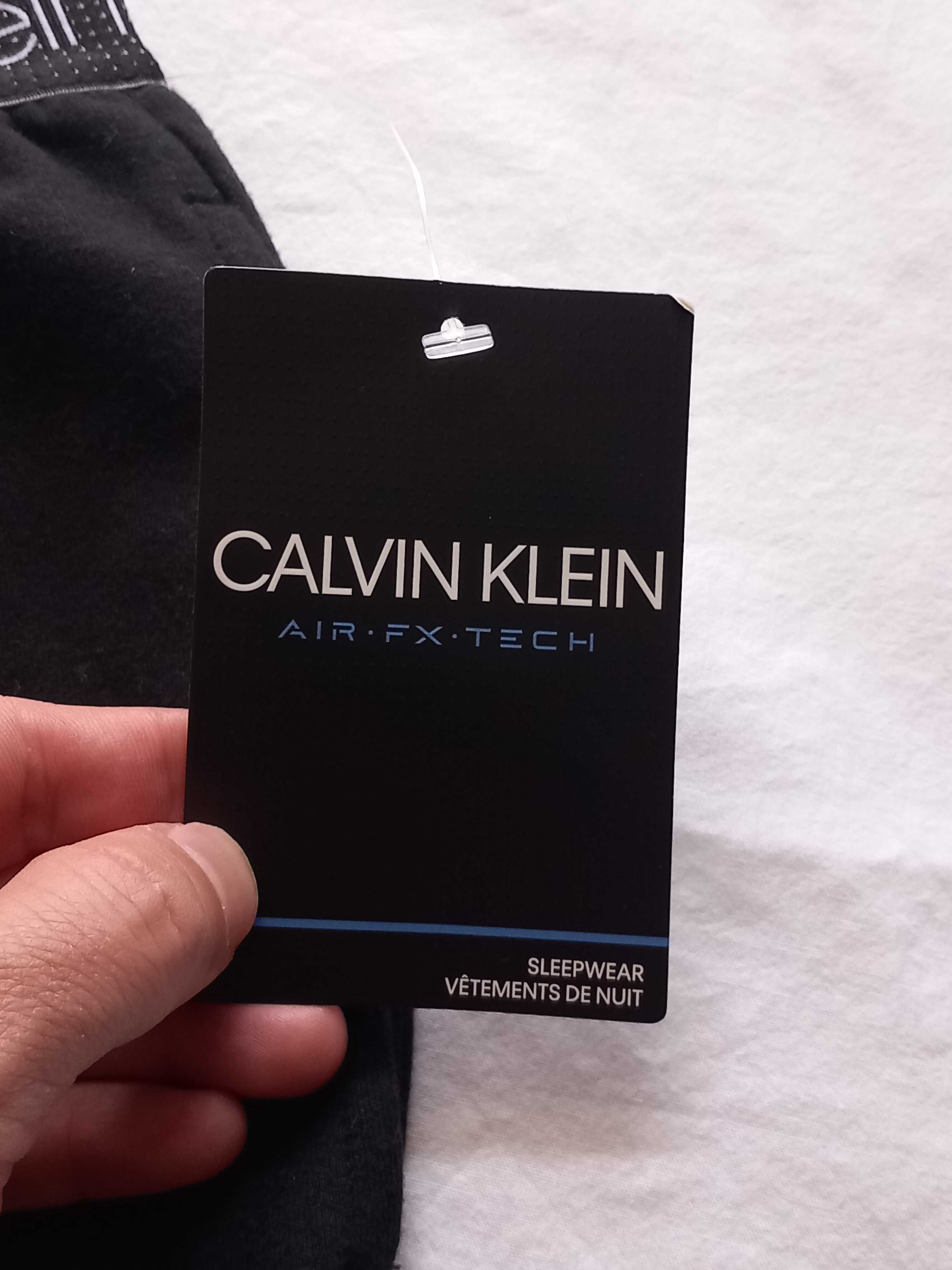 Spodnie dresowe męskie Calvin Klein L