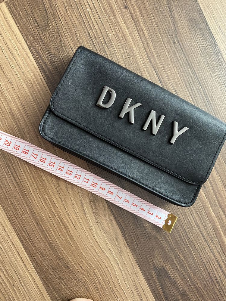 Поясна сумка DKNY