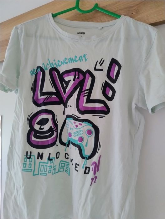 T-shirt 134 Sinsay