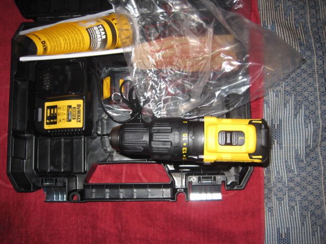 Дрель Dewalt DCD 778