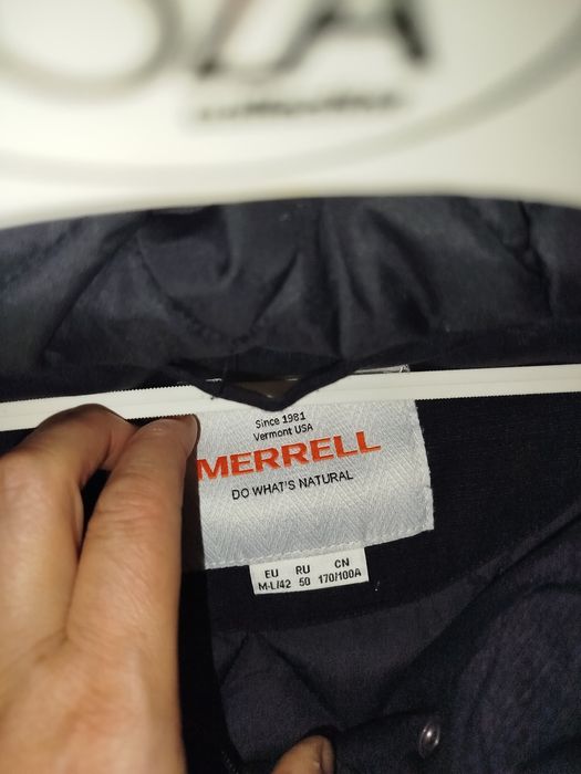 Продам зимнюю куртку МЕRRELL