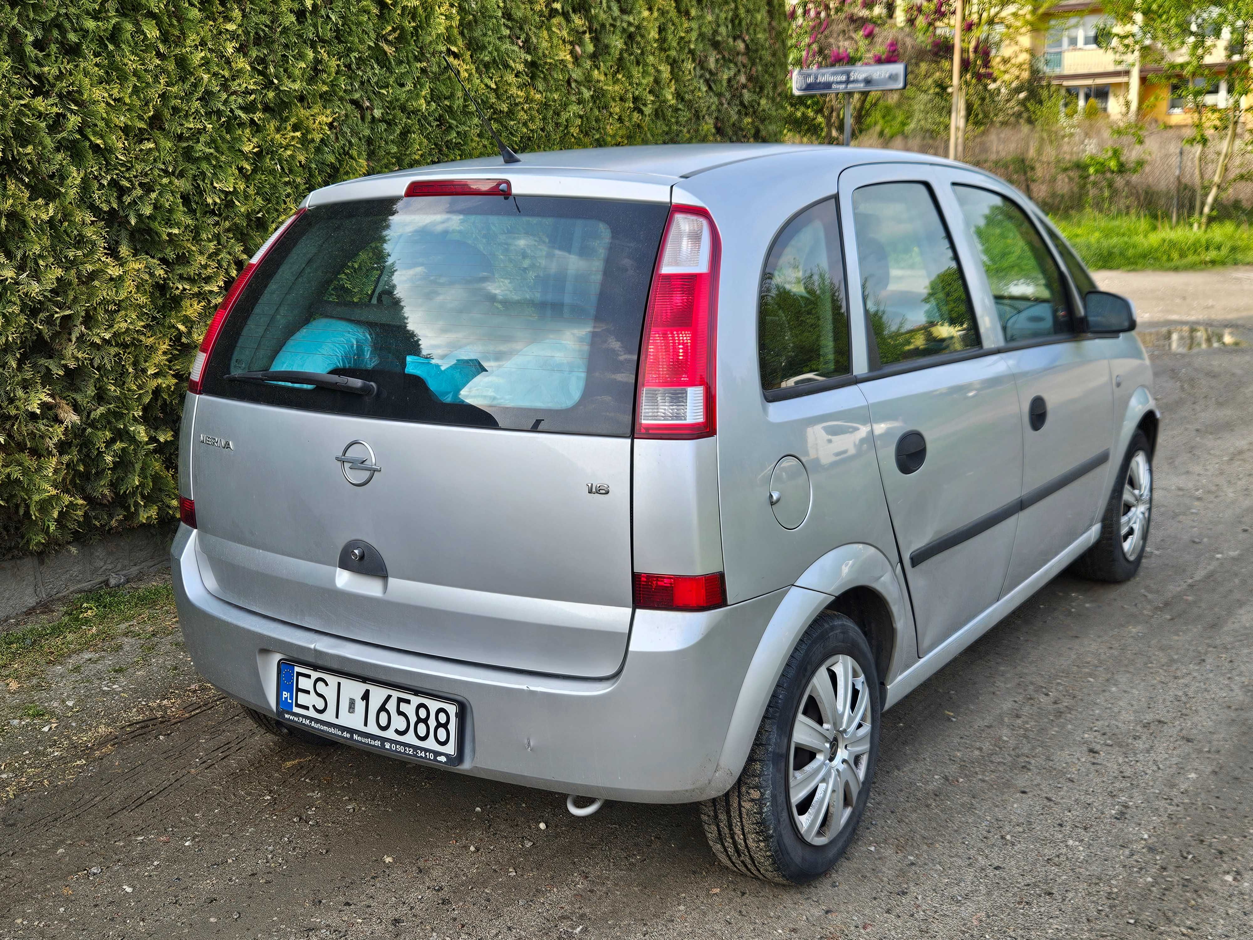 Opel Meriva 1.6 Benzyna 2003r z klimatyzacją