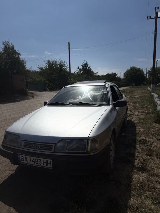 Форд сиэра в достойном состоянии на свои года возможен даже обмен