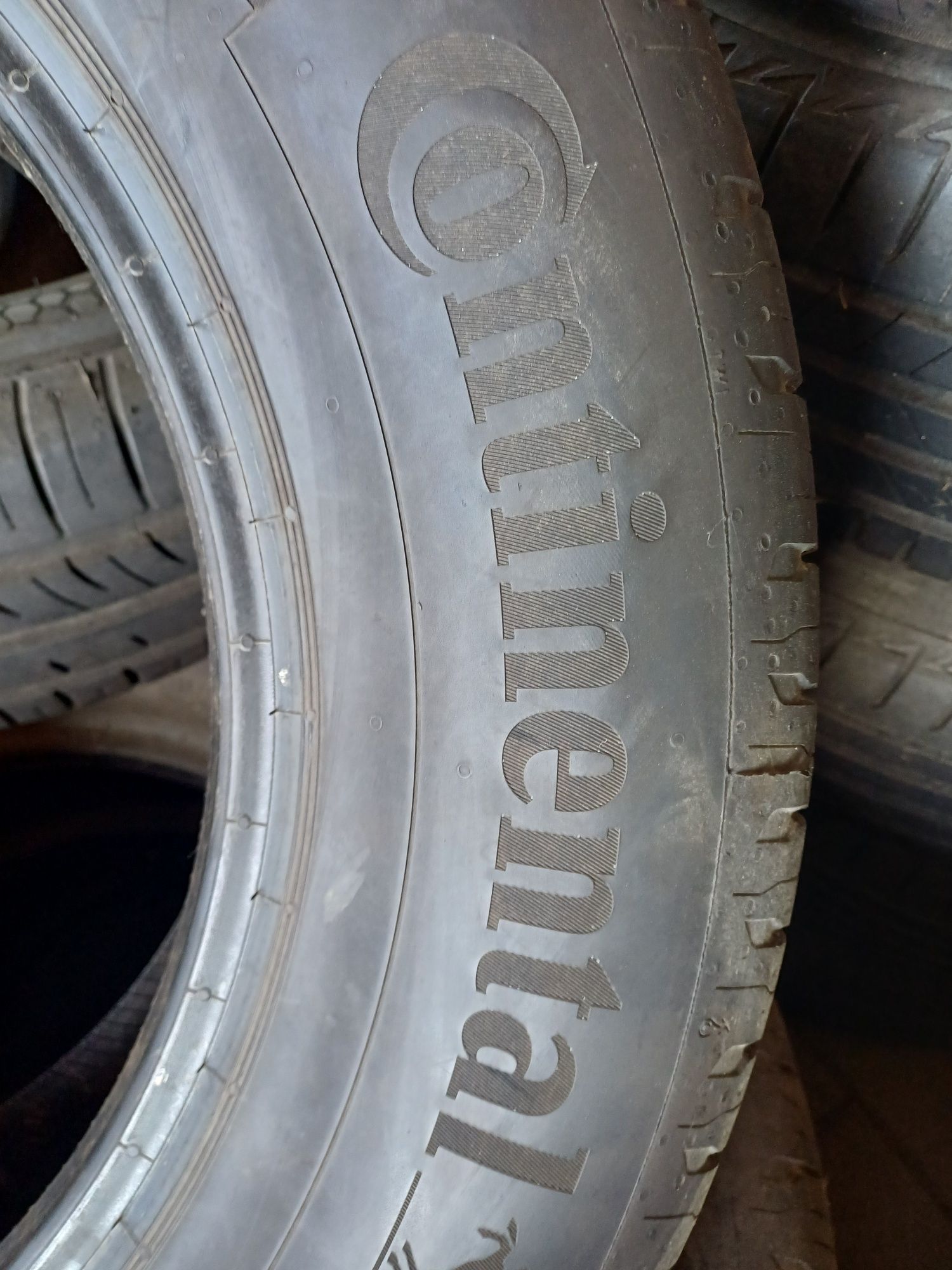 215/65/16 98h jak nowe 8mm