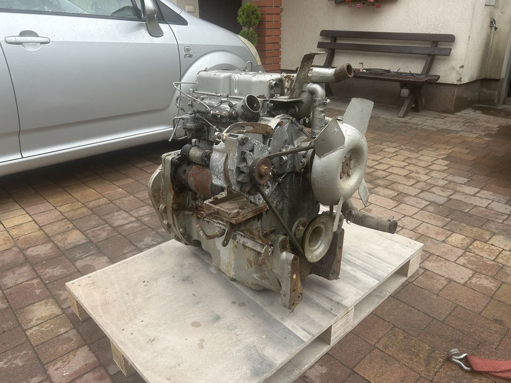 Silnik ursus c360 3p mf 255