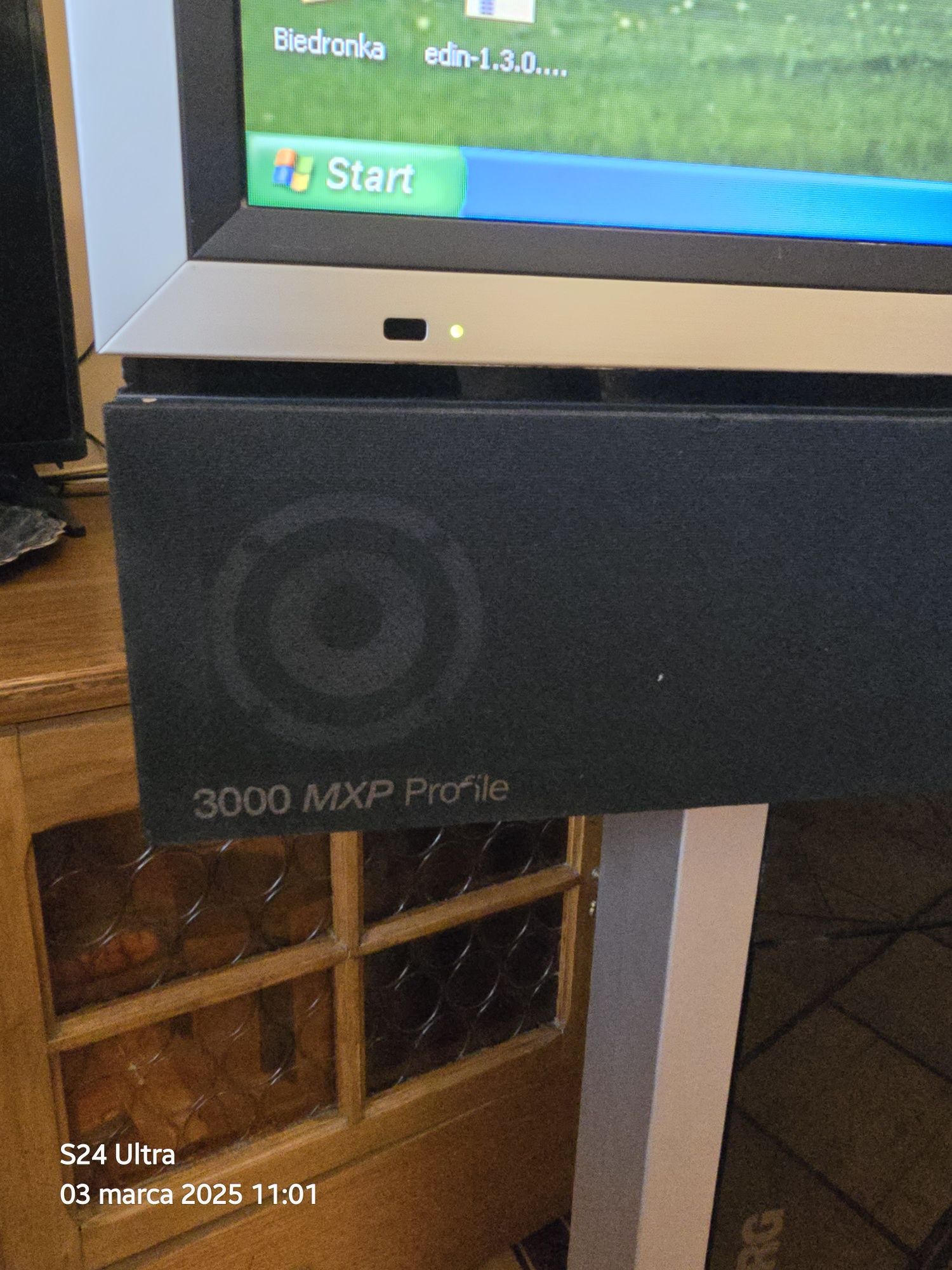 Telewizor do prezentacji  Tandberg 3000 MXP plus stojak