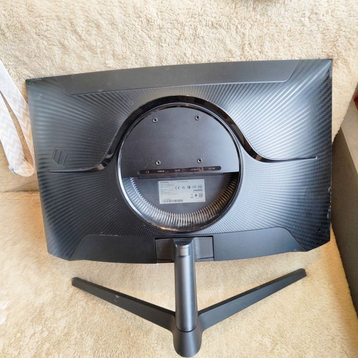 Monitor Samsung Model-C27G55TQWRXEN