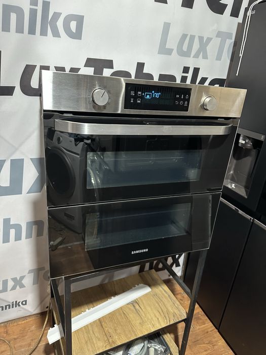 Духовий шкаф Samsung