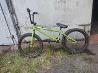 BMX.  whip befly