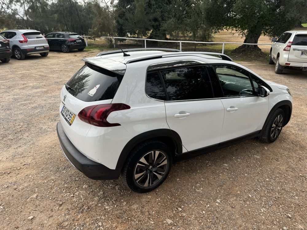 Peugeot 2008 1.2 PureTech Allure