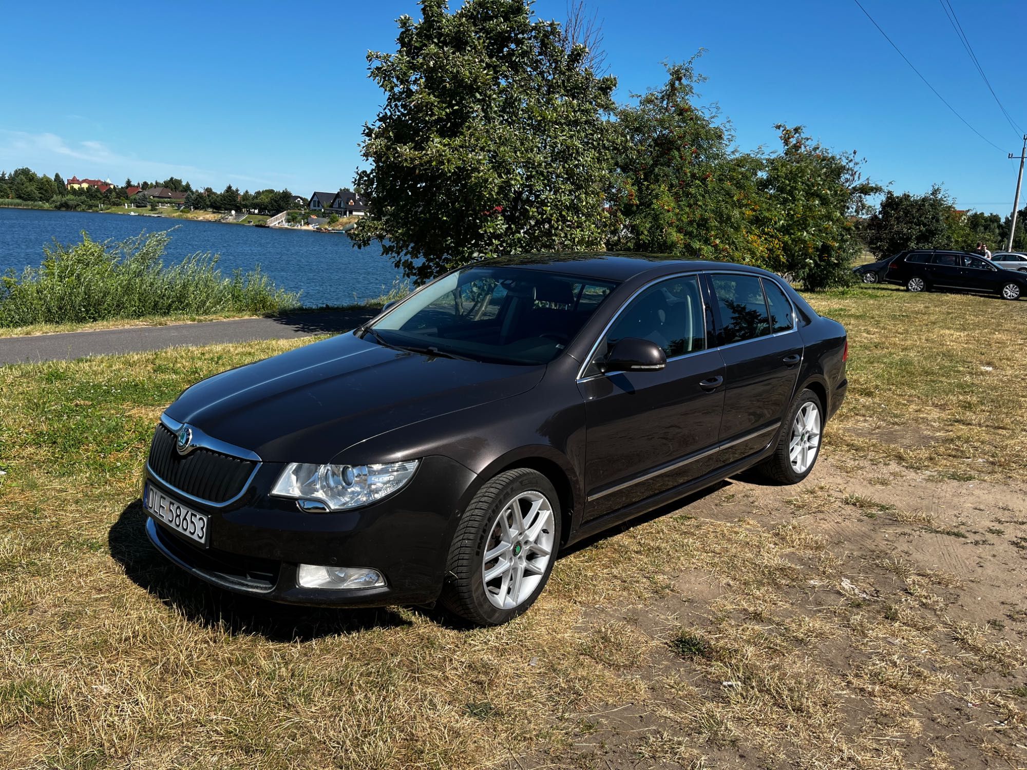 Skoda Superb 2011