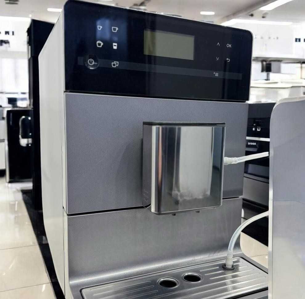 Кавомашина Miele CM 5500 Black/Chrome кавоварка міле кофемашина