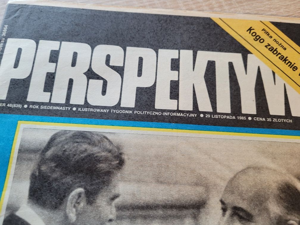 Stare czasopismo Perspektywy z PRL 1985