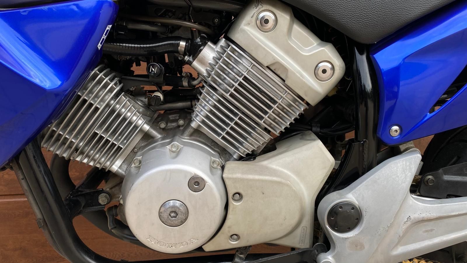 Honda Varadero XL 125 na kat. B / TDR