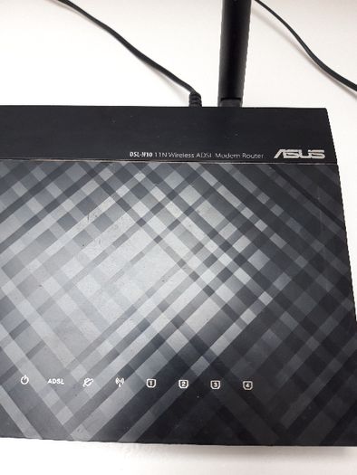 Router Asus DSL N10