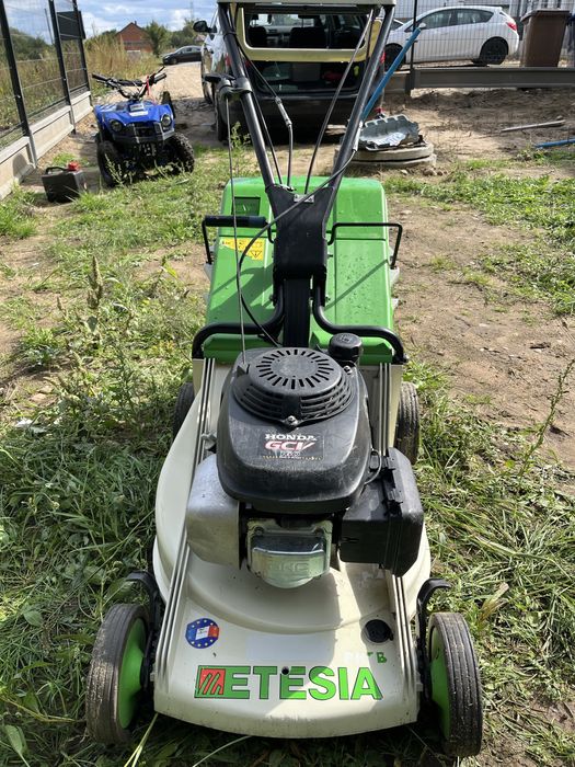 Kosiarka z napedem Etesia silnik Honda 160