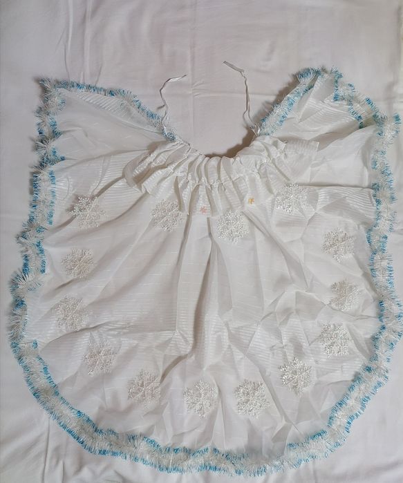 Дитячий карнавальний костюм на свято: осінь, сонечко, зима.