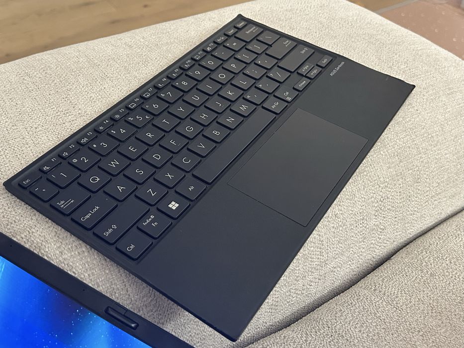 Laptop ASUS ZenBook Fold UX9702AA 17.3" FOLED i7-1250U 16GB 1TB W11Pro