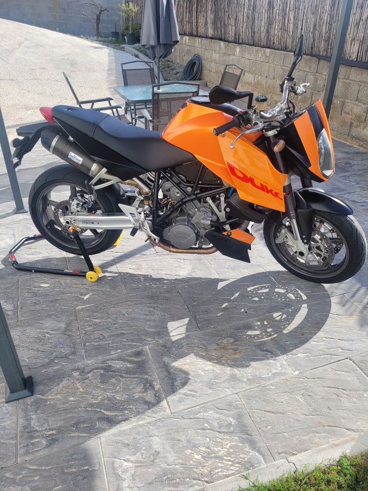 KTM Superduke 990