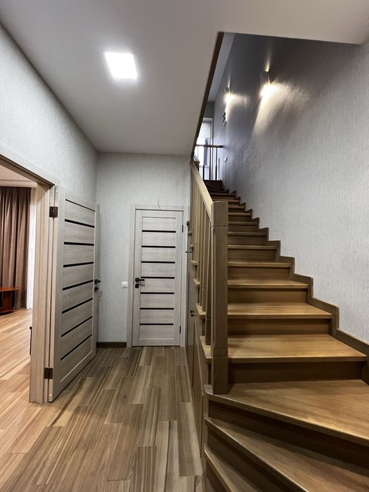 Здам котедж в центрі міста