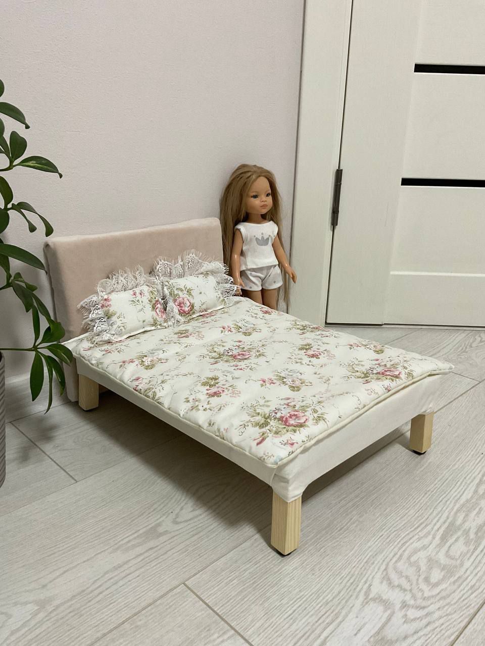 Ліжко для ляльки до 38 см типу Paola Reina, Barbie та інш.Ручна робота