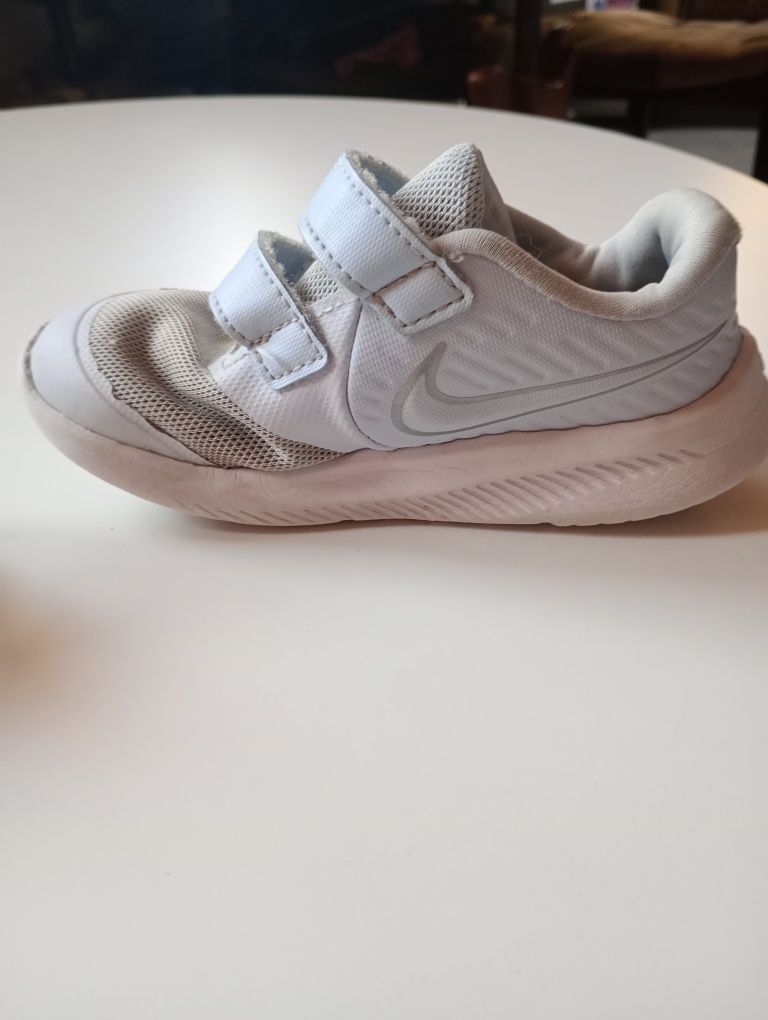 Buty adidasy Nike 27
