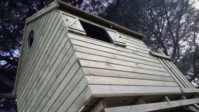 CASINHA NA ARVORE INSTALADA NO TEU JARDIM.